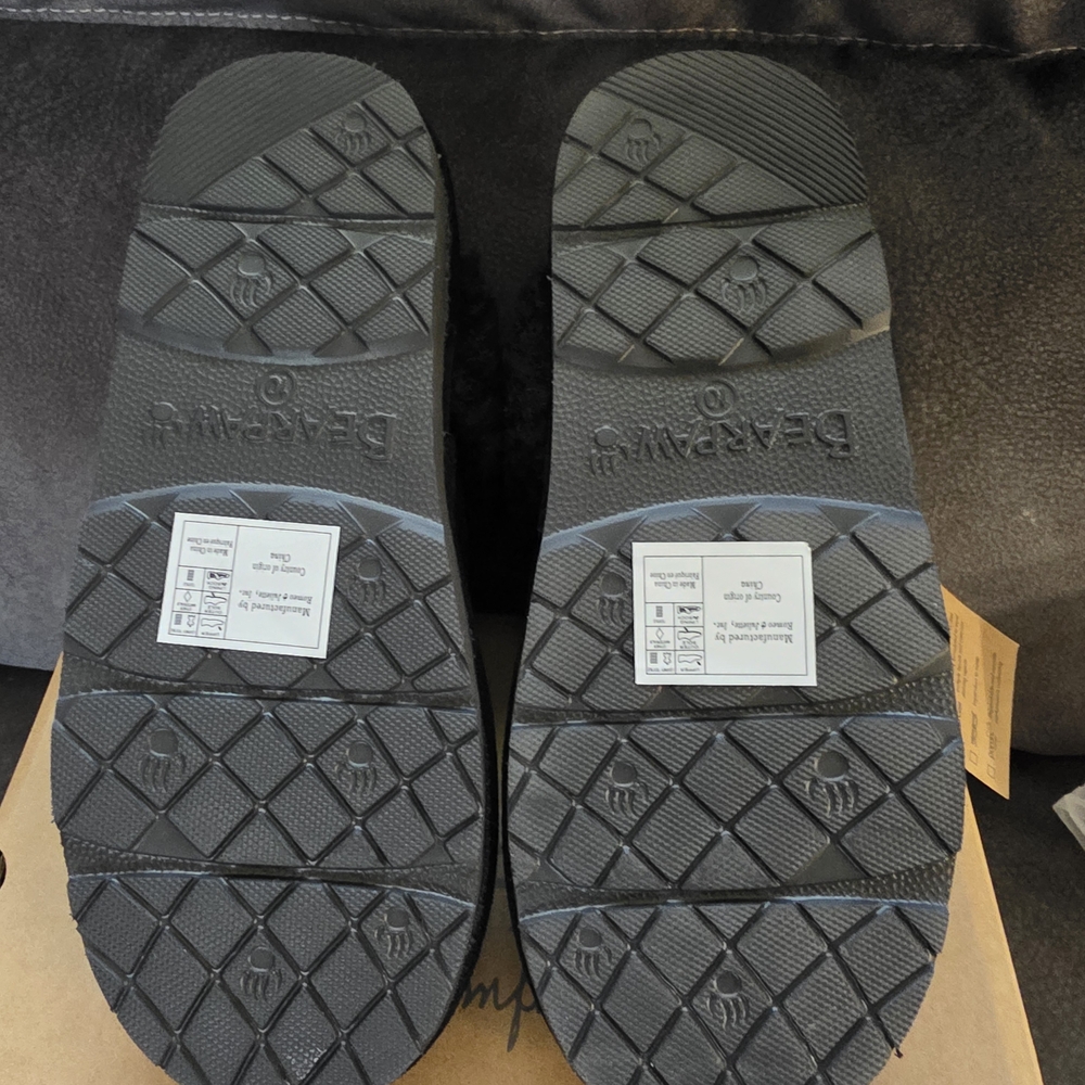 Bearpaw Black Fuzzy Slippers - Picture 2 of 4